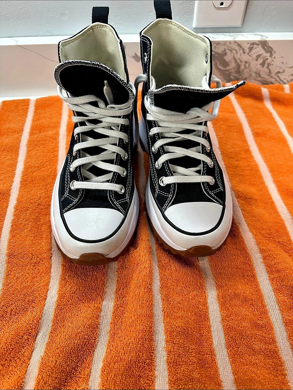 Converse Run Star Hike High Top Sneakers in Black & White